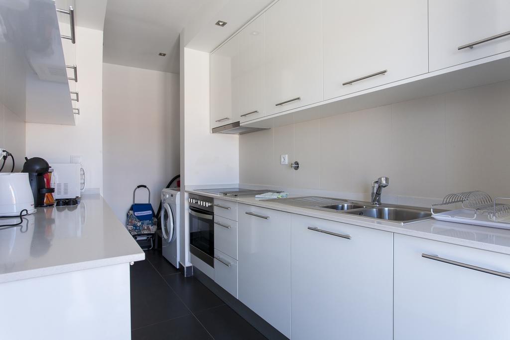 Joivy Joyful 2Br Apt With Terrace Nearby Sao Bento Palace 리스본 외부 사진