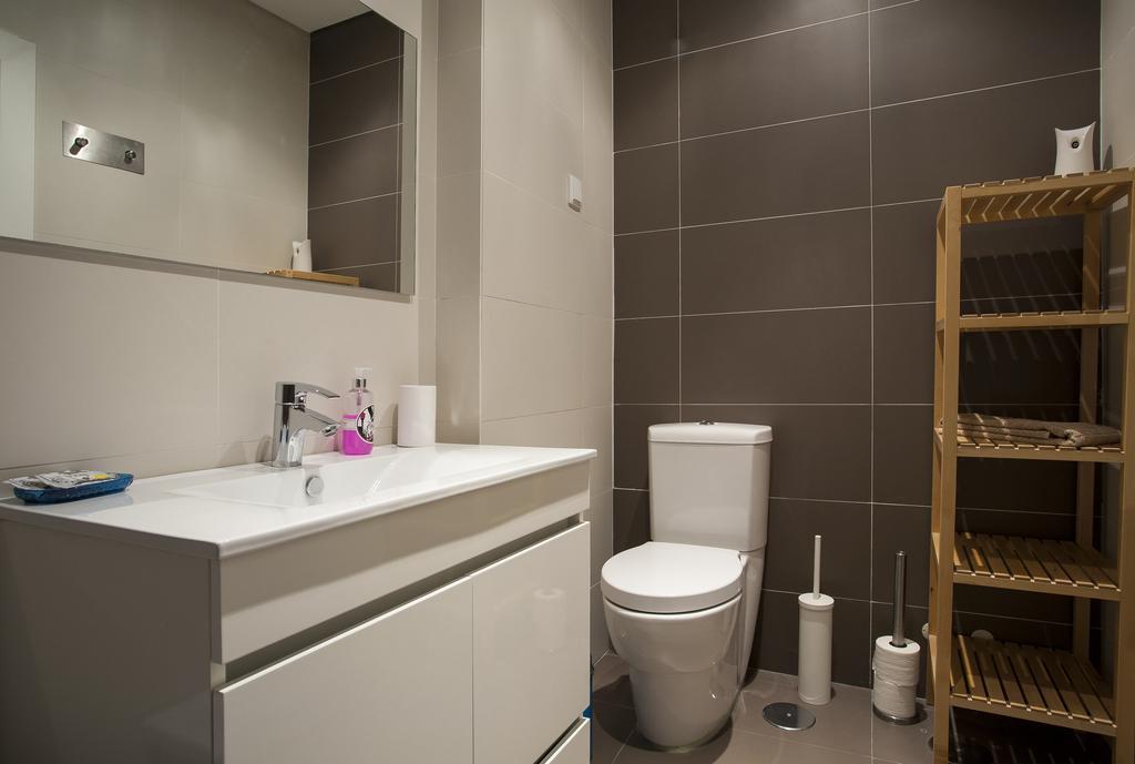 Joivy Joyful 2Br Apt With Terrace Nearby Sao Bento Palace 리스본 외부 사진